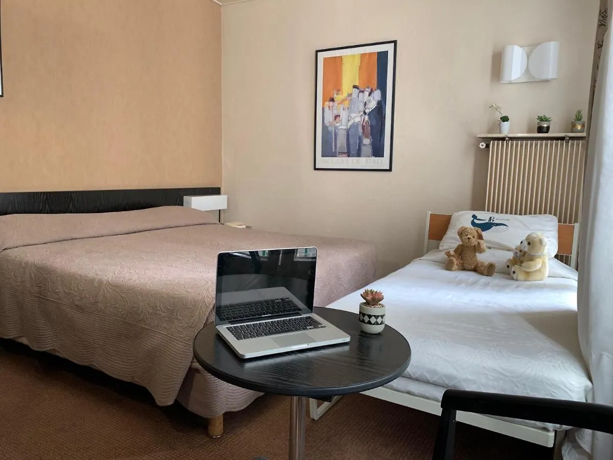 Hotel Alison 3*