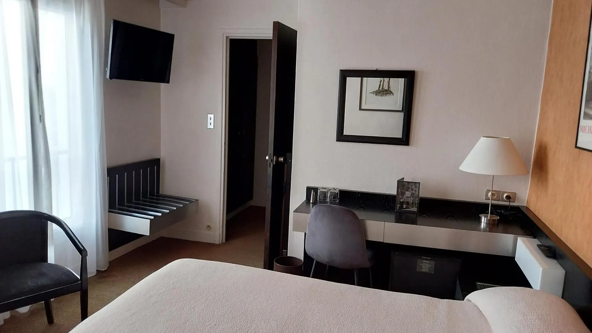 Hotel Alison 3*